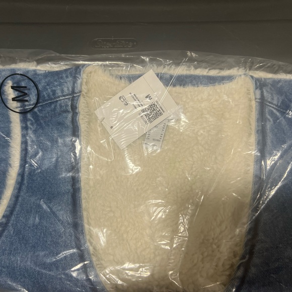 Forever 21. M. Blue - Picture 2 of 3